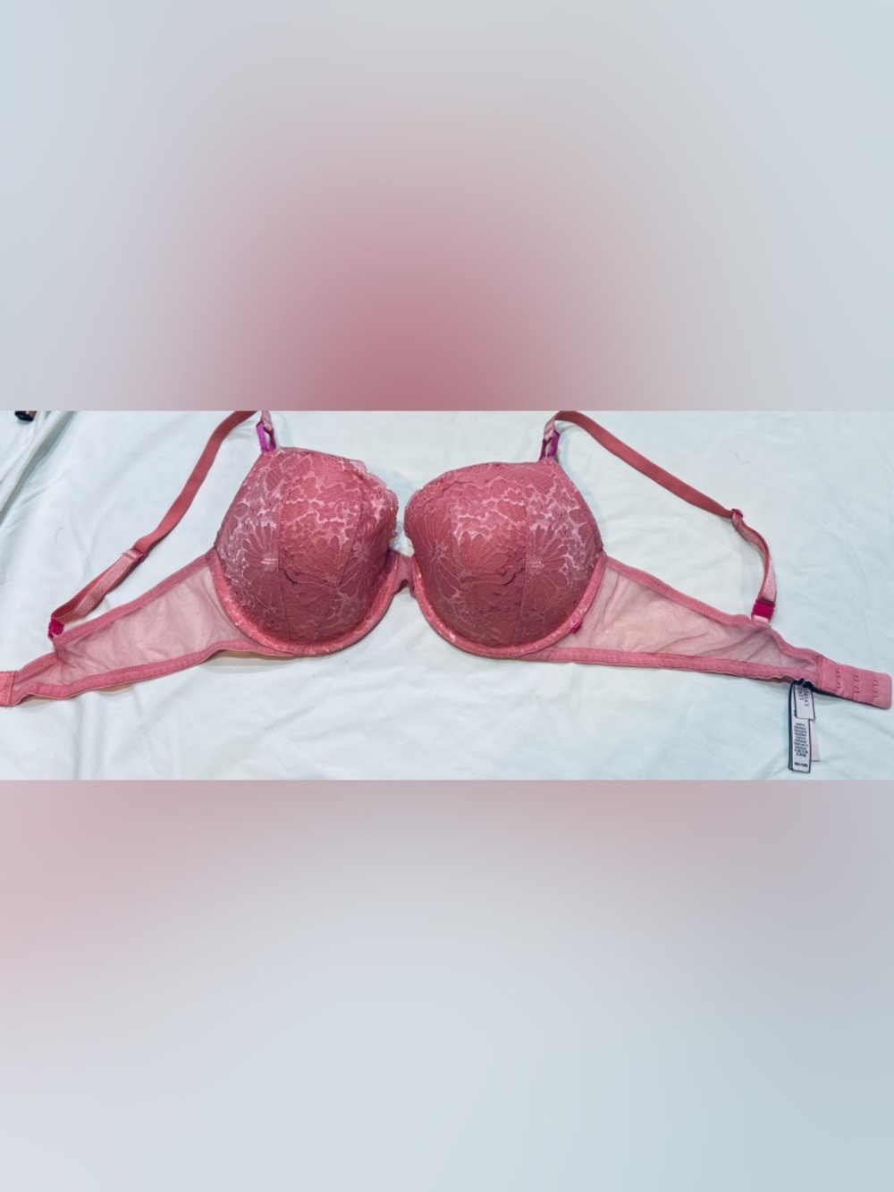 Victoria's Secret Very Sexy Pink Floral Lace Underwire Push-Up Bra Size38C